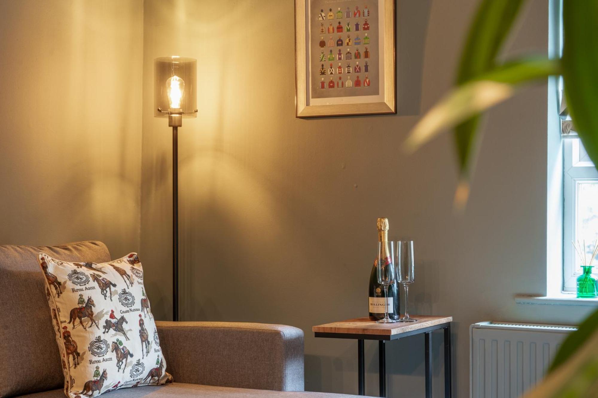 The Saddlers Appartement York Buitenkant foto